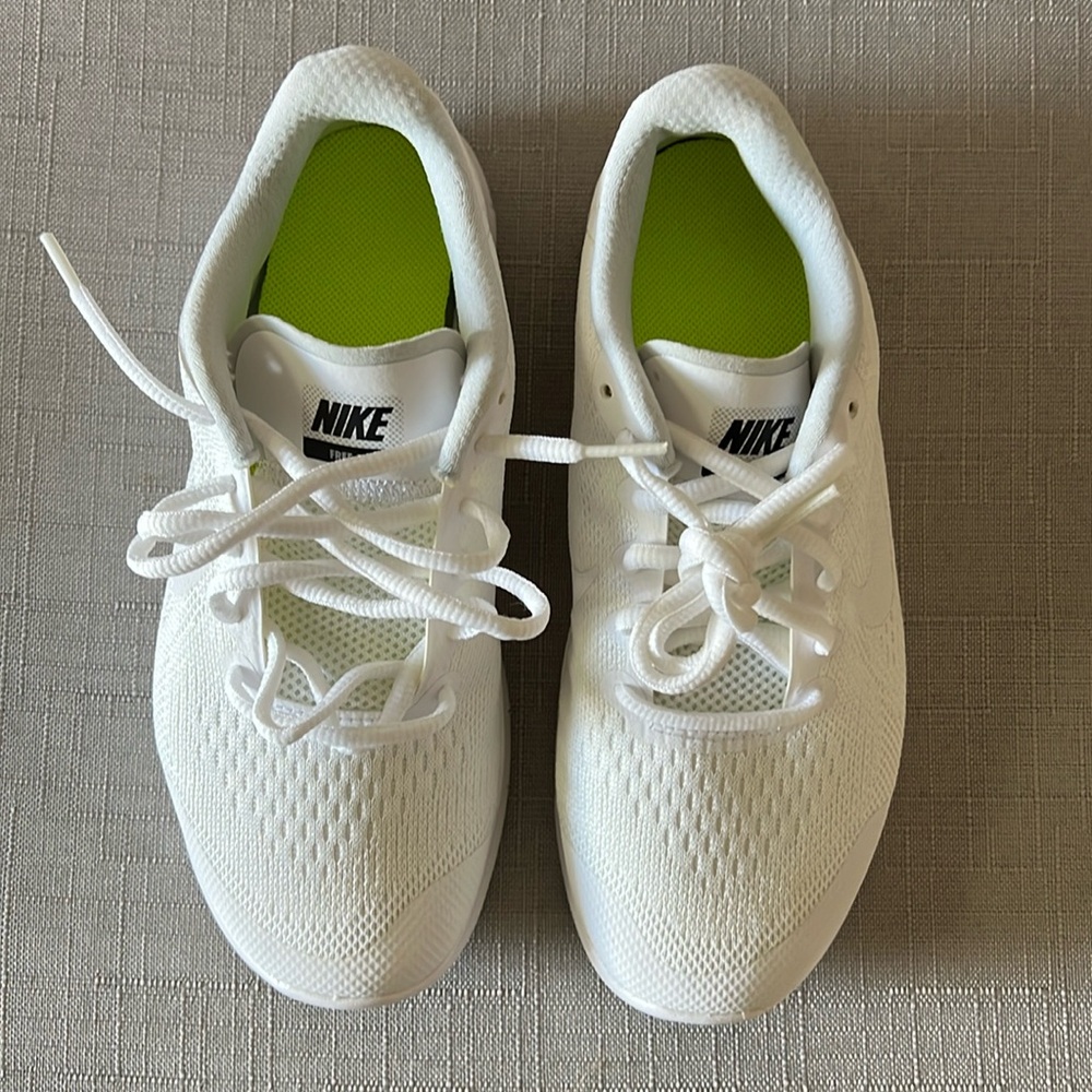 All White girls or boys Nike shoes Sz 4.5
